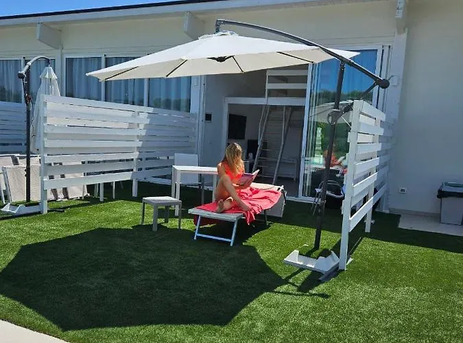 Hotel Pool - Citta Bianca 4*